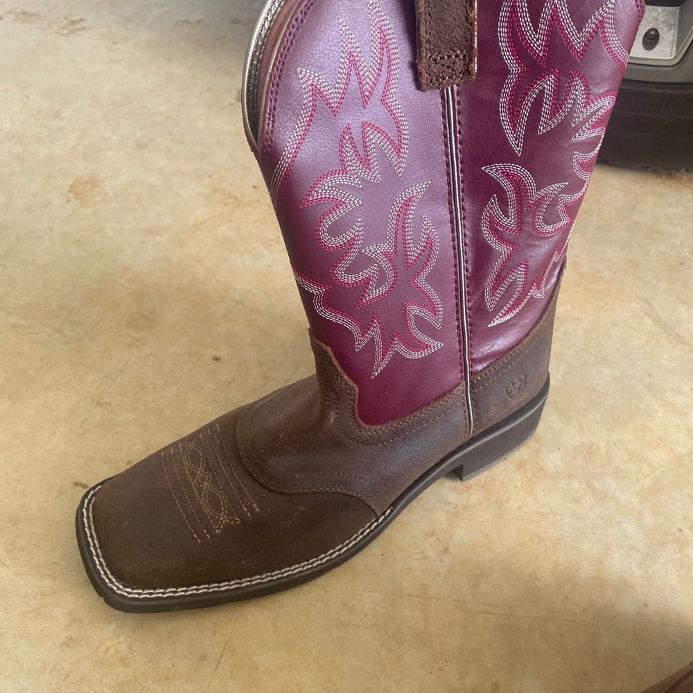 Ariat Brown and Burgundy Western Heeled Boots
